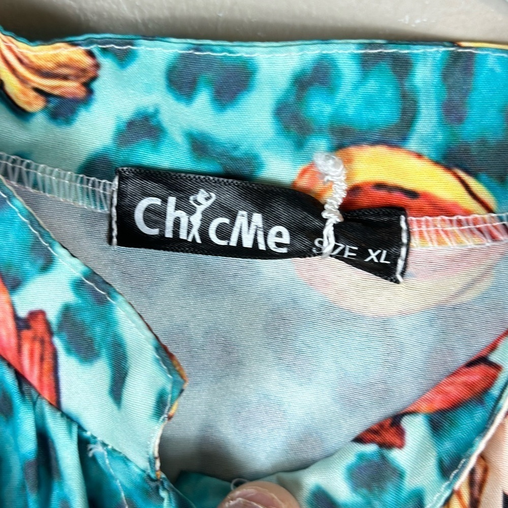 Chick me xlarge nwot 21-1/2 p2p 27” length  vibrant colors button down - Picture 3 of 8